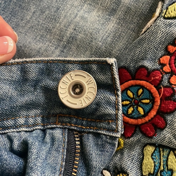 Jeans - Picture 5 of 5